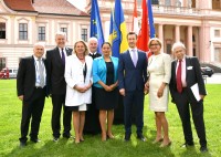 LH Mikl-Leitner beim Europa-Forum Wachau: Europa wird dann erfolgreich sein, wenn es weiterhin auf die Regionen setzt LH Mikl-Leitner beim Europa-Forum Wachau: Europa wird dann erfolgreich sein, wenn es weiterhin auf die Regionen setzt