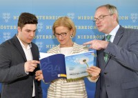 LH Mikl-Leitner und LH-Stellvertreter Pernkopf präsentierten NÖ Klima- und Energiefahrplan LH Mikl-Leitner und LH-Stellvertreter Pernkopf präsentierten NÖ Klima- und Energiefahrplan