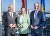 „Yellow September“: Psychische Gesundheit sichtbar machen und Suizidprävention stärken