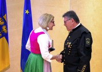 LH Mikl-Leitner überreicht Ehrenpreise an NÖ Blasmusikkapellen LH Mikl-Leitner überreicht Ehrenpreise an NÖ Blasmusikkapellen
