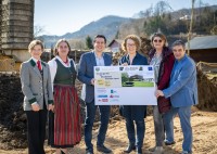 Spatenstich für Kindergartenzubau und Musikheim in Gresten-Land