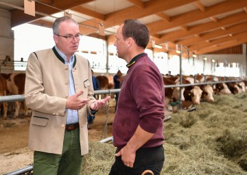 LH-Stellvertreter Stephan Pernkopf im Gespräch. 