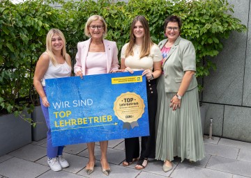 Lehrlinge des NÖ Landesdienstes gewinnen Österreichs smartesten Schulwettbewerb