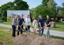 (v.l.n.r.) Christian, Sebastian und Thomas Reinisch, Landeshauptfrau Johanna Mikl-Leitner, Hannes und Michael Reinisch.