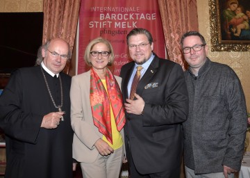 Programmpräsentation der Internationalen Barocktage Stift Melk 2018: Landeshauptfrau Johanna Mikl-Leitner, flankiert von Abt Georg Wilfinger, Michael Schade, dem künstlerischen Leiter, und Alexander Hauer, dem künstlerischen Koordinator der Barocktage (v.l.n.r.)