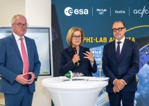 „Die Raumfahrt eröffnet neue Chancen für Niederösterreich, für neue Arbeitsplätze, neue Unternehmen, mehr Wertschöpfung und den Wohlstand der Zukunft“, so Landeshauptfrau Johanna Mikl-Leitner.