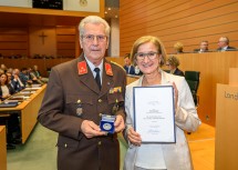„Gedenkmedaille des Landes Niederösterreichs“ für Ehrenhauptbrandinspektor Friedrich Birnbaumer aus der Gemeinde Walpersbach