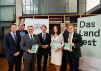 Bibliotheksaustausch über Grenzen hinweg Bibliotheksaustausch über Grenzen hinweg