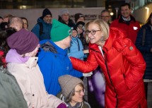 „Fast 2.000 Menschen mit Behinderung arbeiten im NÖ Landesdienst – deutlich mehr, als das Gesetz verlangt. Das zeigt: Wir reden nicht nur über Inklusion, wir leben sie“, sagt Landeshauptfrau Johanna Mikl-Leitner.