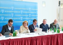 Erstes Forum „Wirtschaft und Sicherheit“ im NÖ Landhaus.